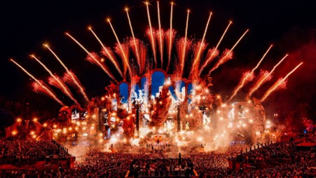 Dragons, Myths and Pearls: Reimagining Tomorrowland as a 21st Century Heterotopia